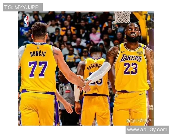 詹姆斯虽表现出色却成为湖人场上的负担分析